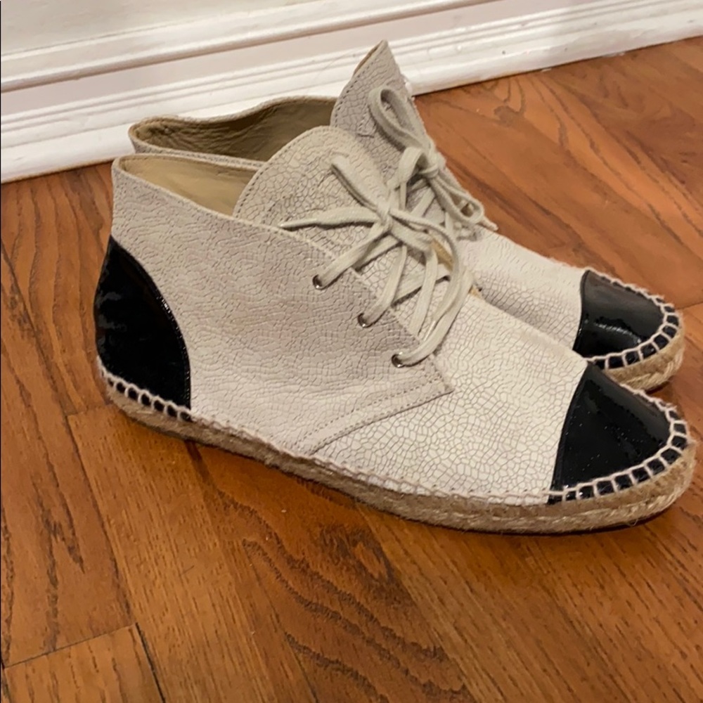 Chanel shoes - Picture 3 of 5